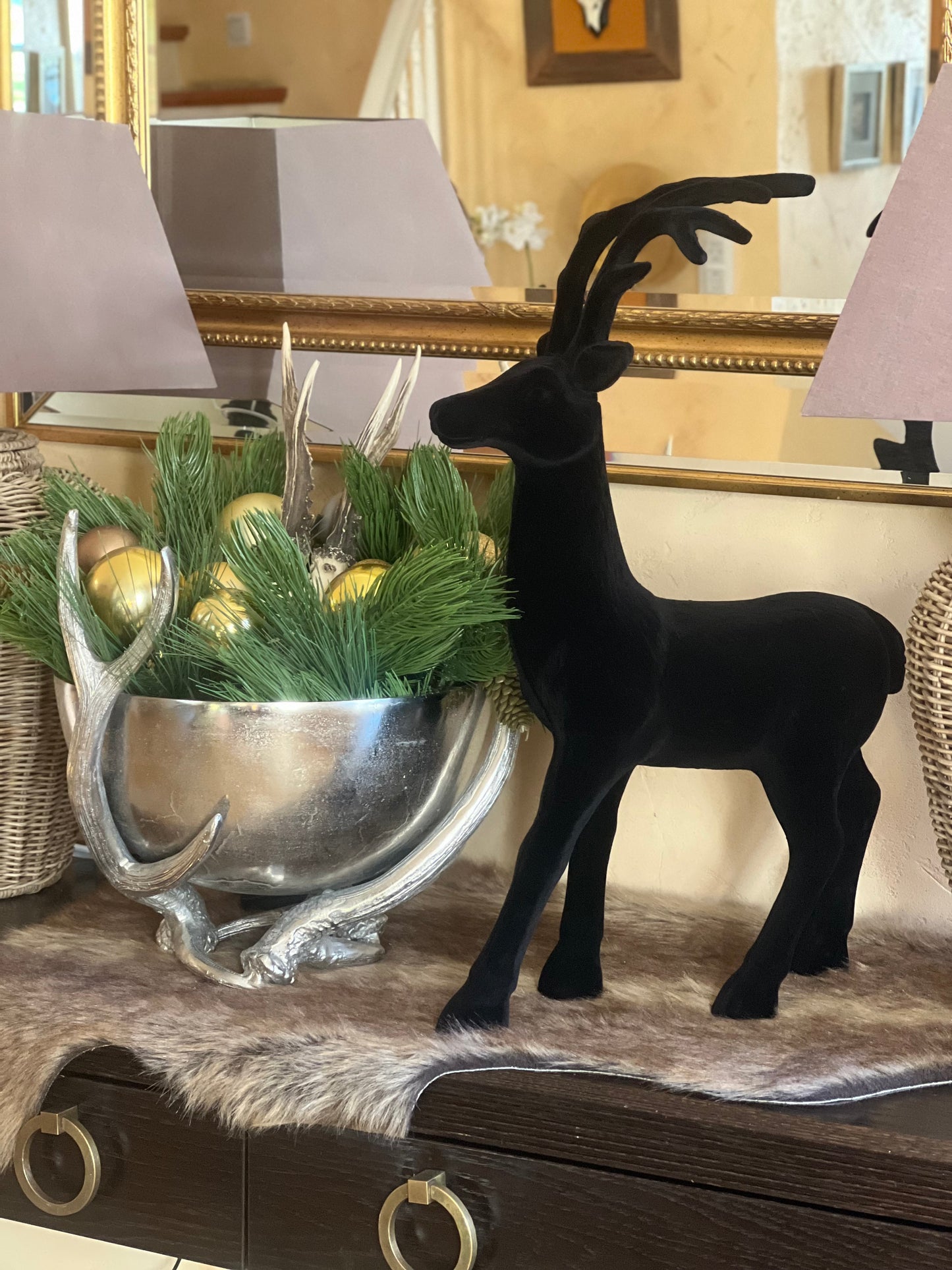 Hirsch Samt Schwarz