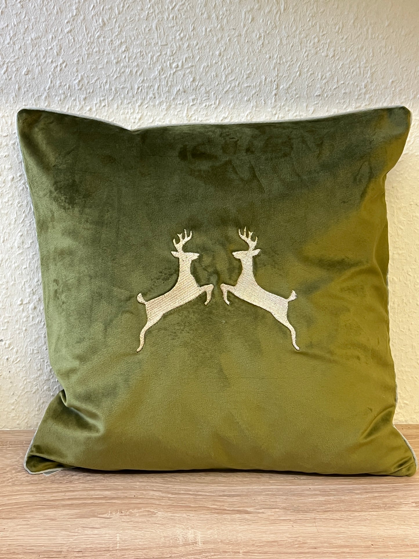 Kissen Samt mit Doppelhirsch
