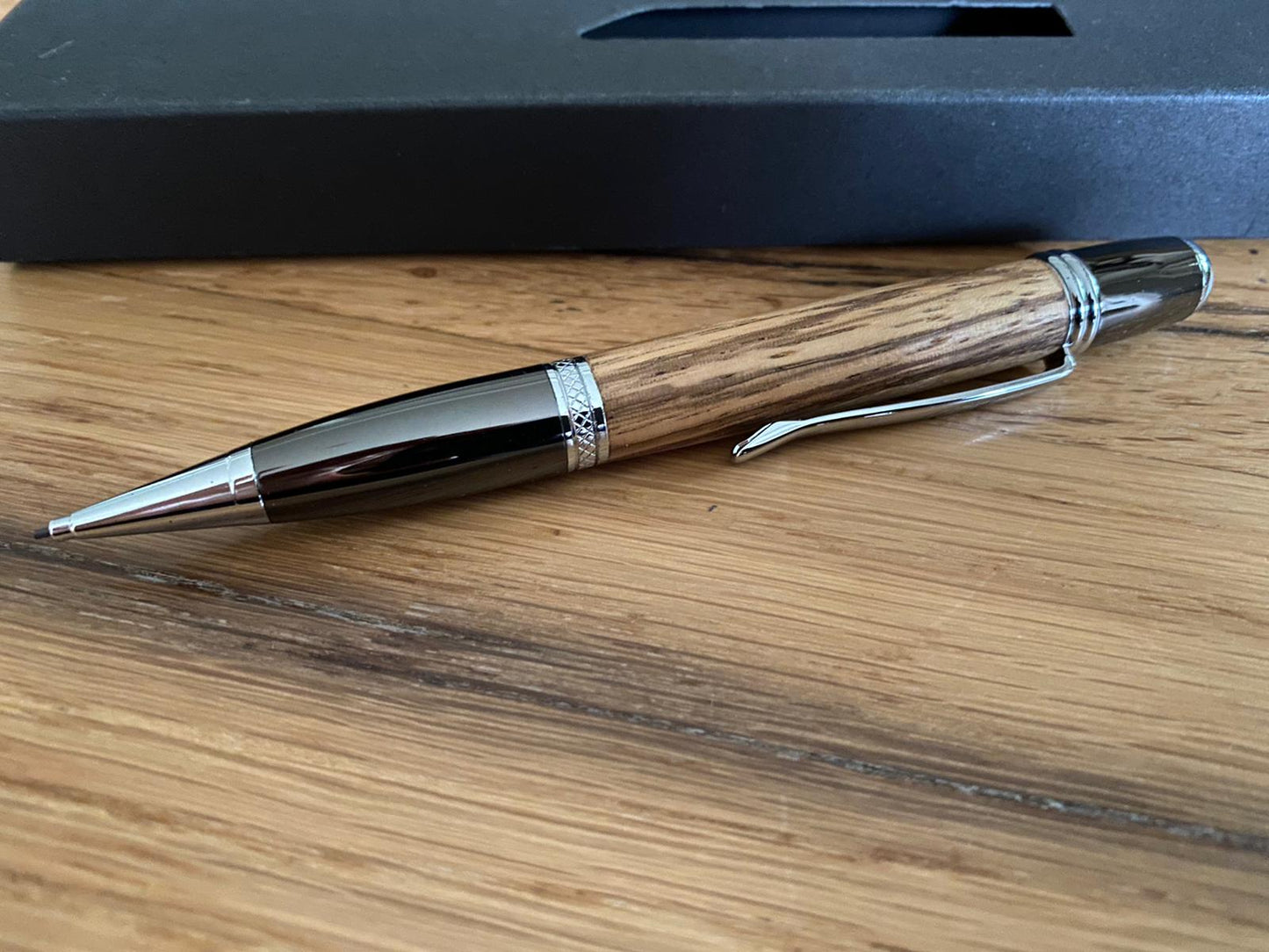 Handgedrechselter Drehbleistift