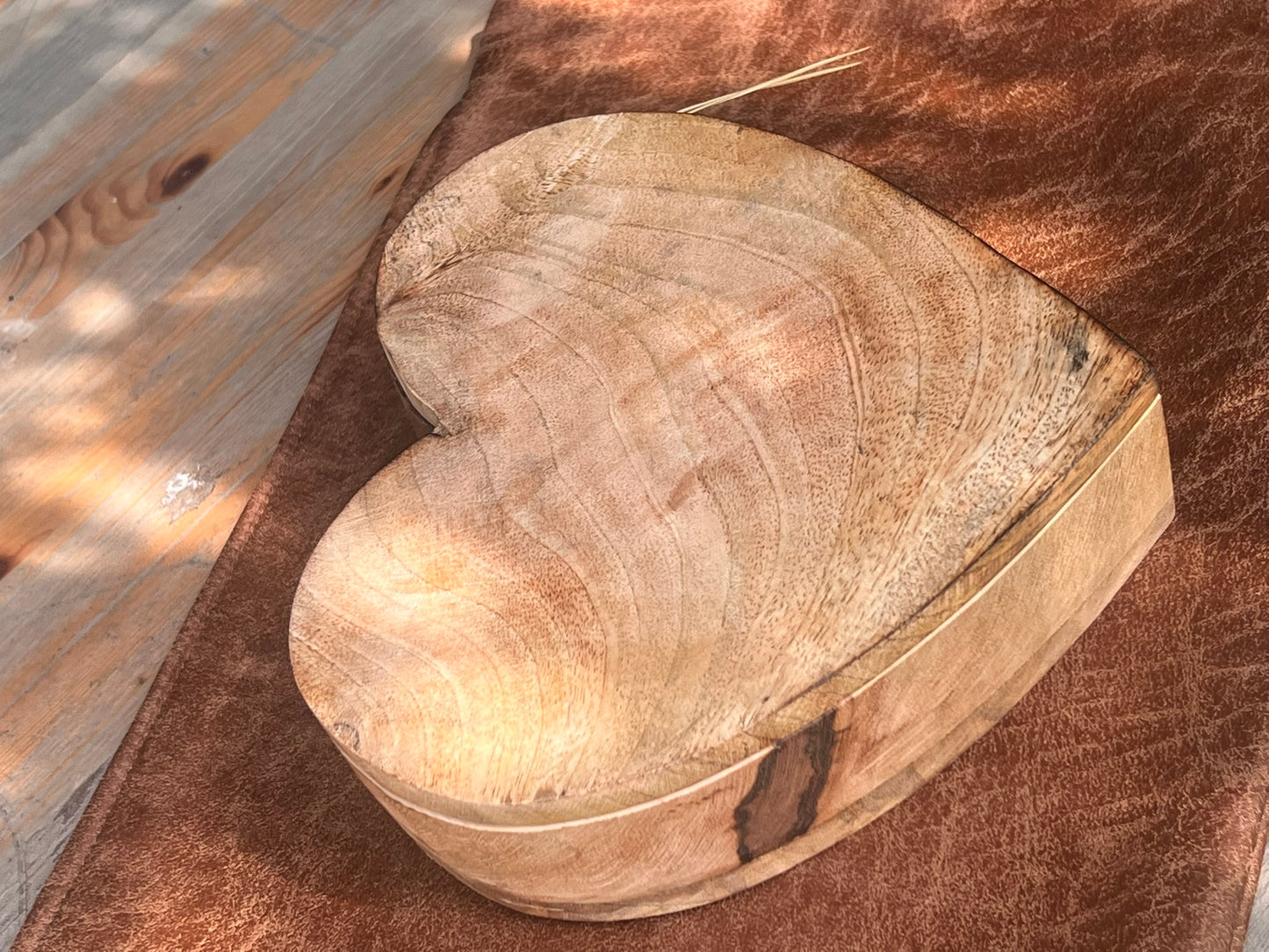 Herzdose aus Holz