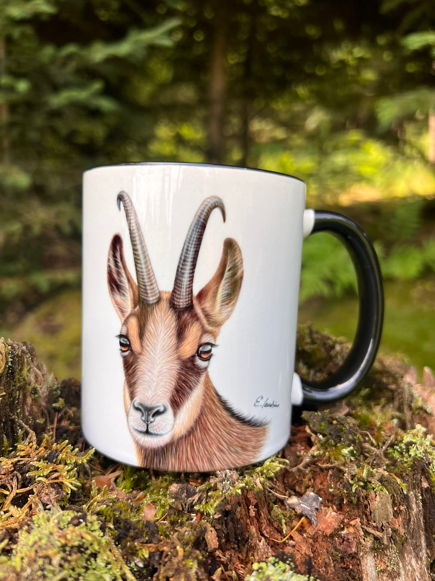 Tassen mit Waldtieren