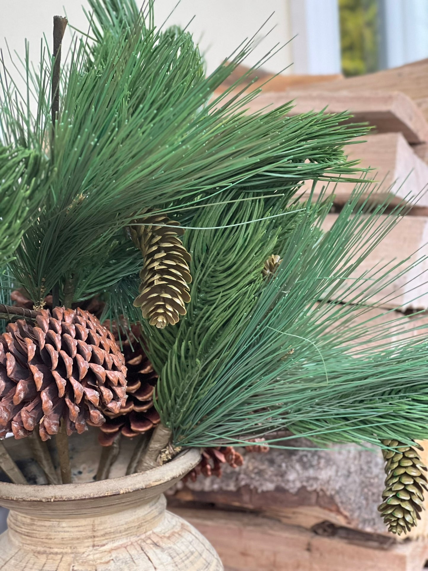 Kiefernzweig täuschend echt