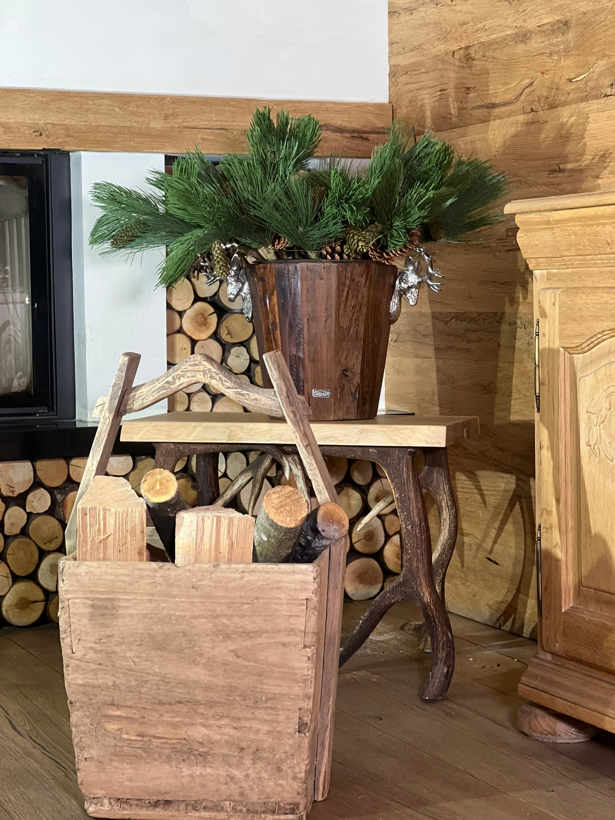Holzeimer im Alm -Stil