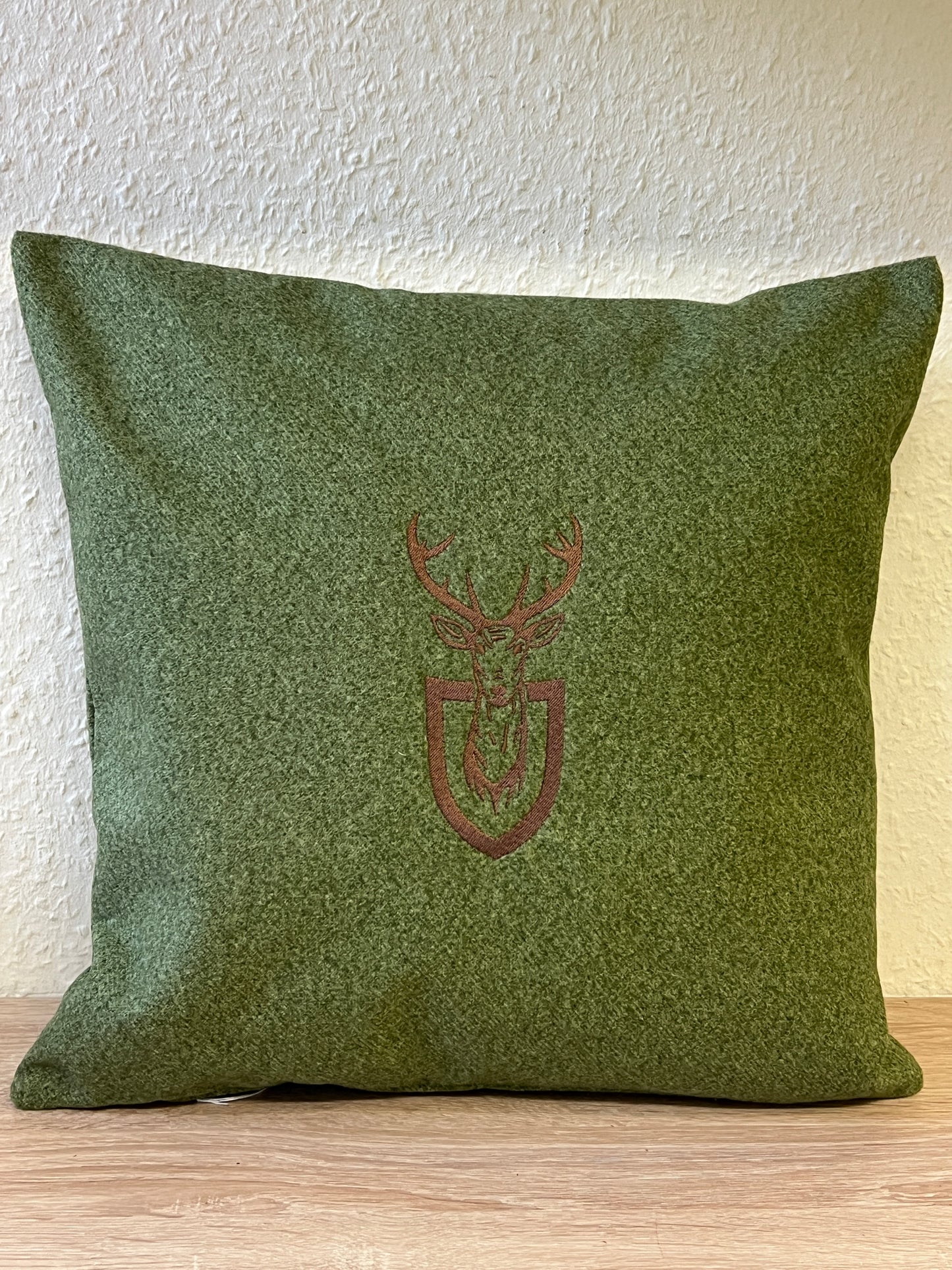 Kissen Loden mit Jagdwappen