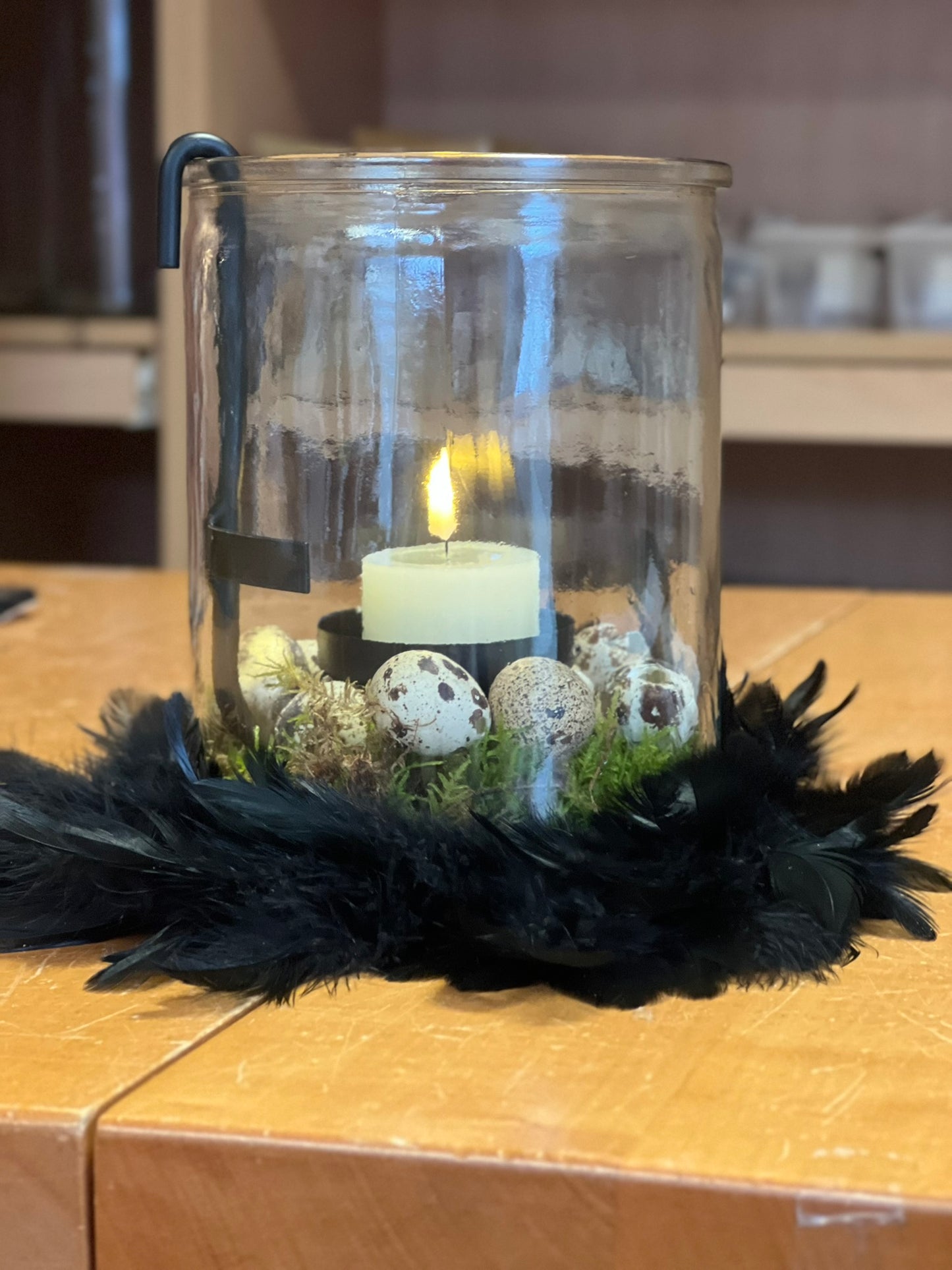 Windlicht mit Kerzeneinsatz & Federkranz