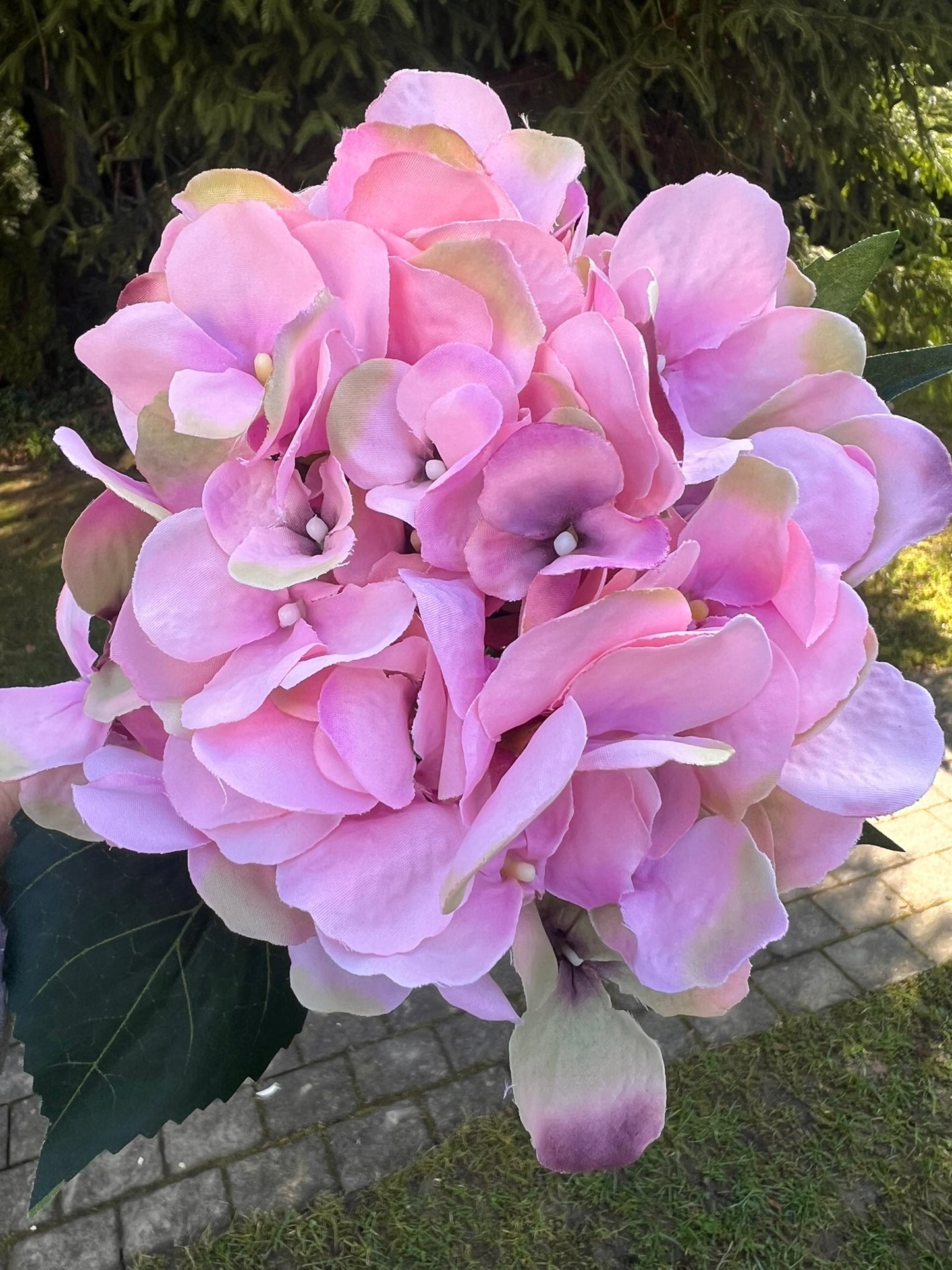 Hortensie als Kunstblume täuschend echt