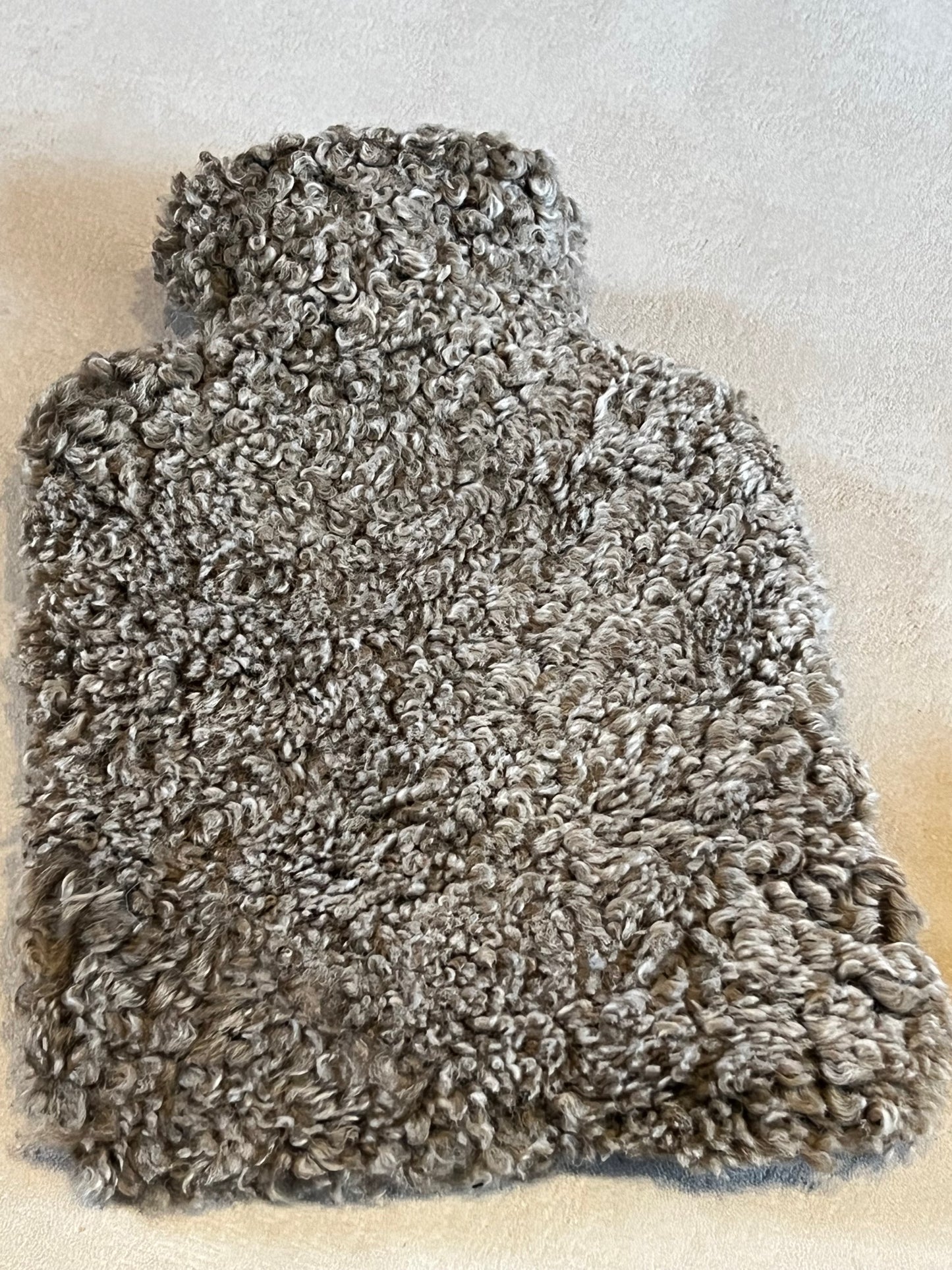 Wärmflasche aus Lammfell