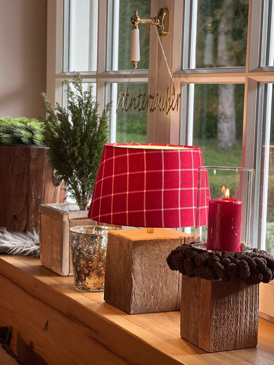 Lampe aus Altholz