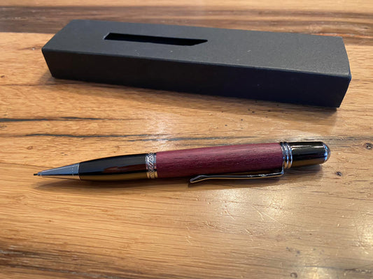 Handgedrechselter Drehbleistift
