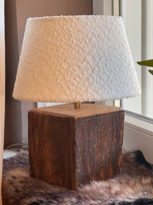 Lampe aus Altholz Weiß