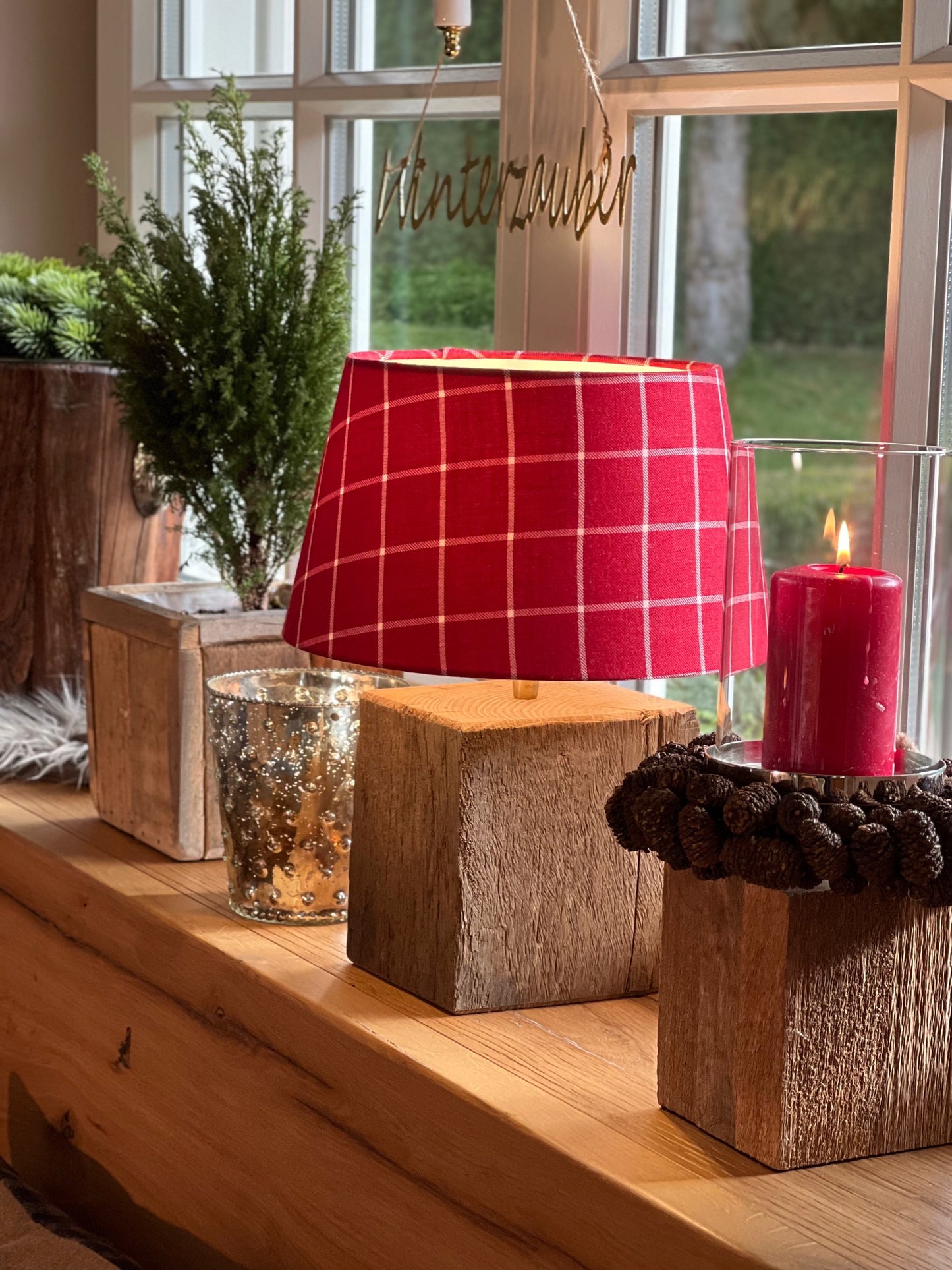 Lampe aus Altholz