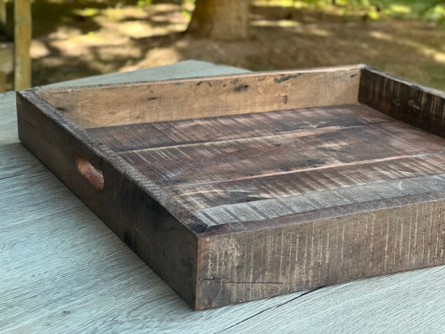 Tablett aus Altholz