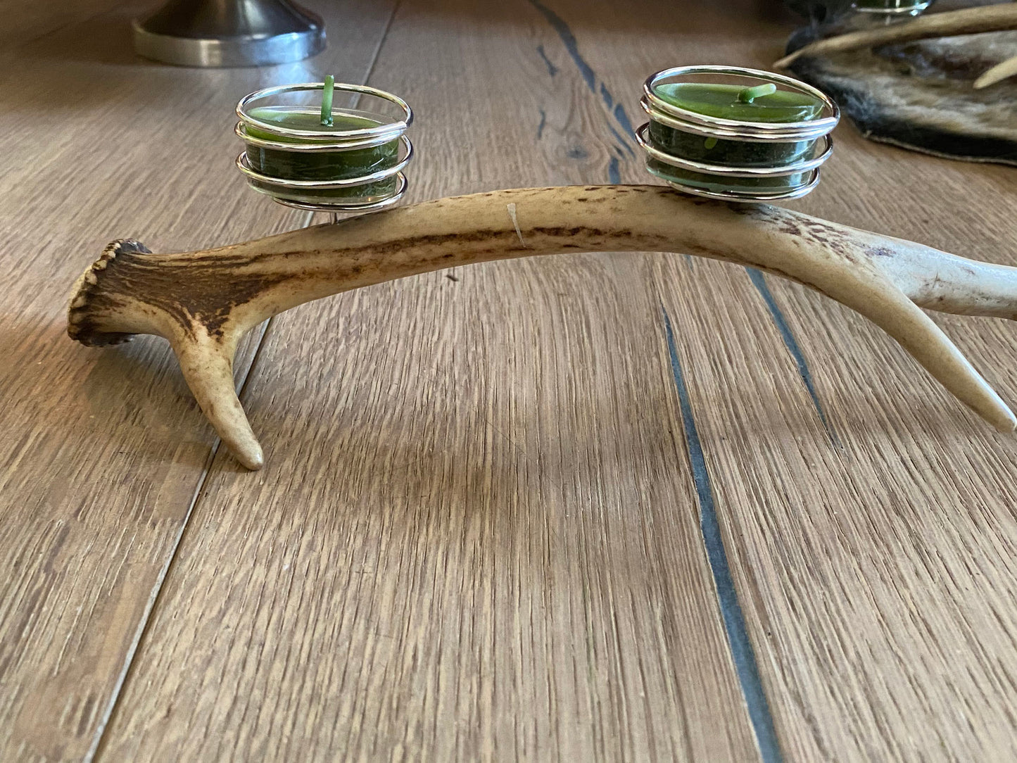 Kerzenständer aus einer Geweihstange