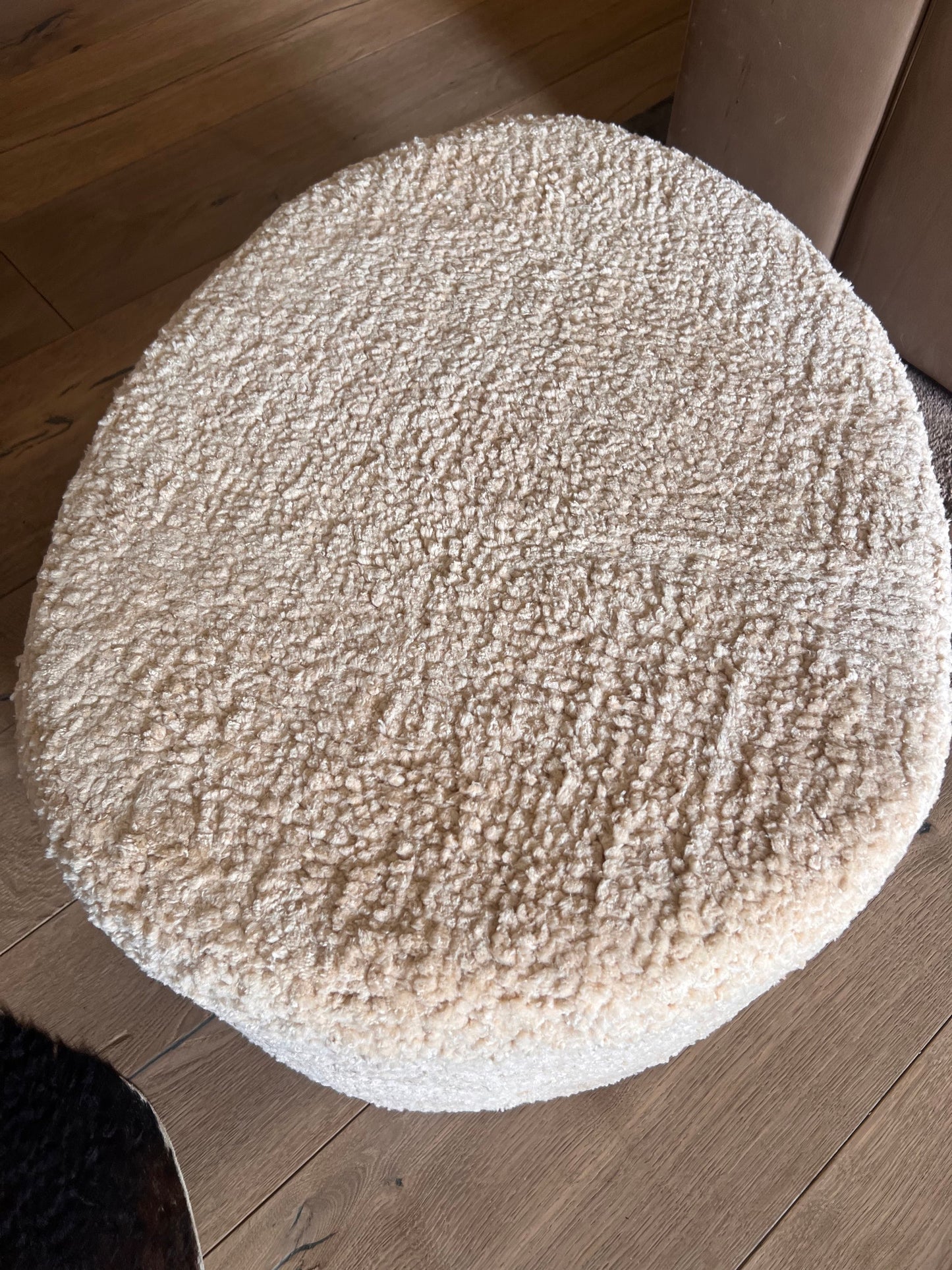 Hocker Beige