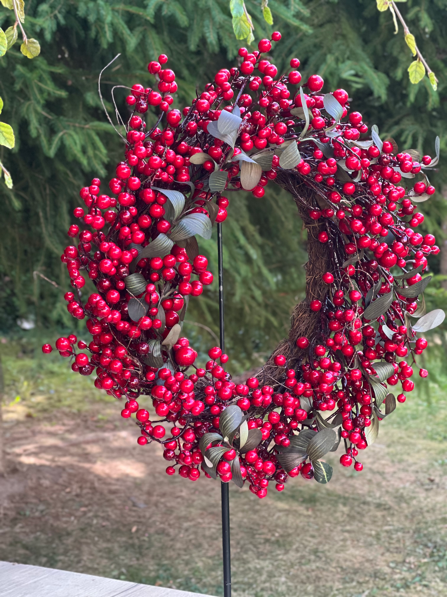 Kranz aus roten Beeren