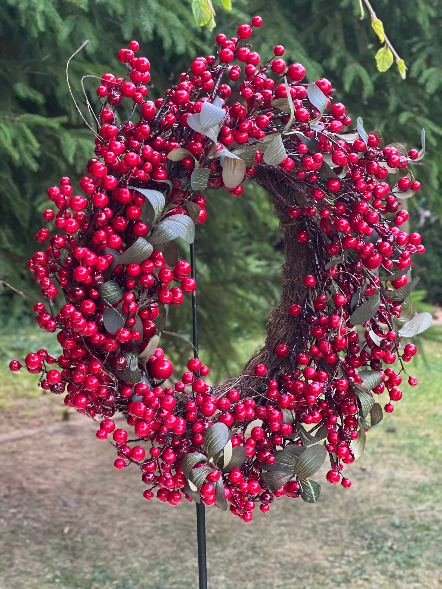 Kranz aus roten Beeren