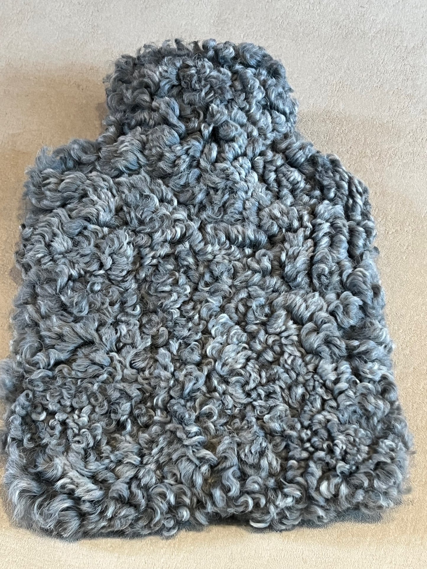 Wärmflasche aus Lammfell
