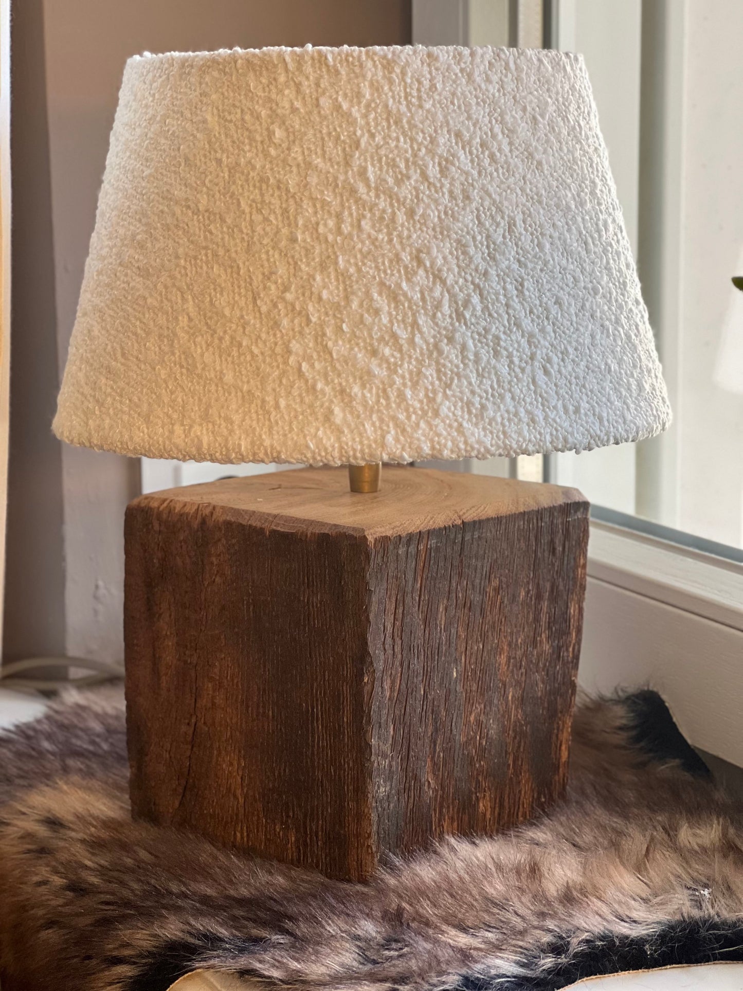Lampe aus Altholz Weiß