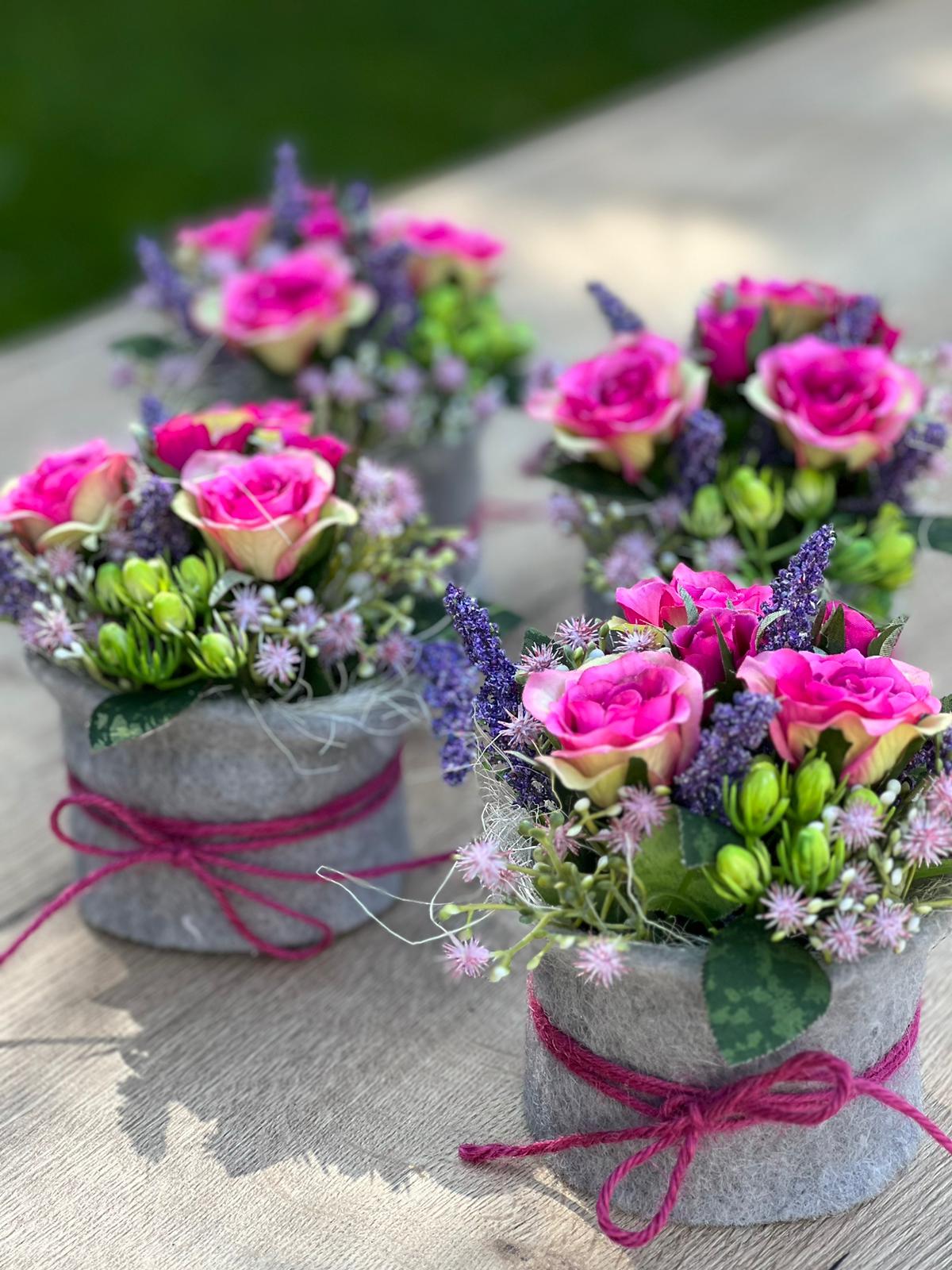 Blumentörtchen mit Moosrosen