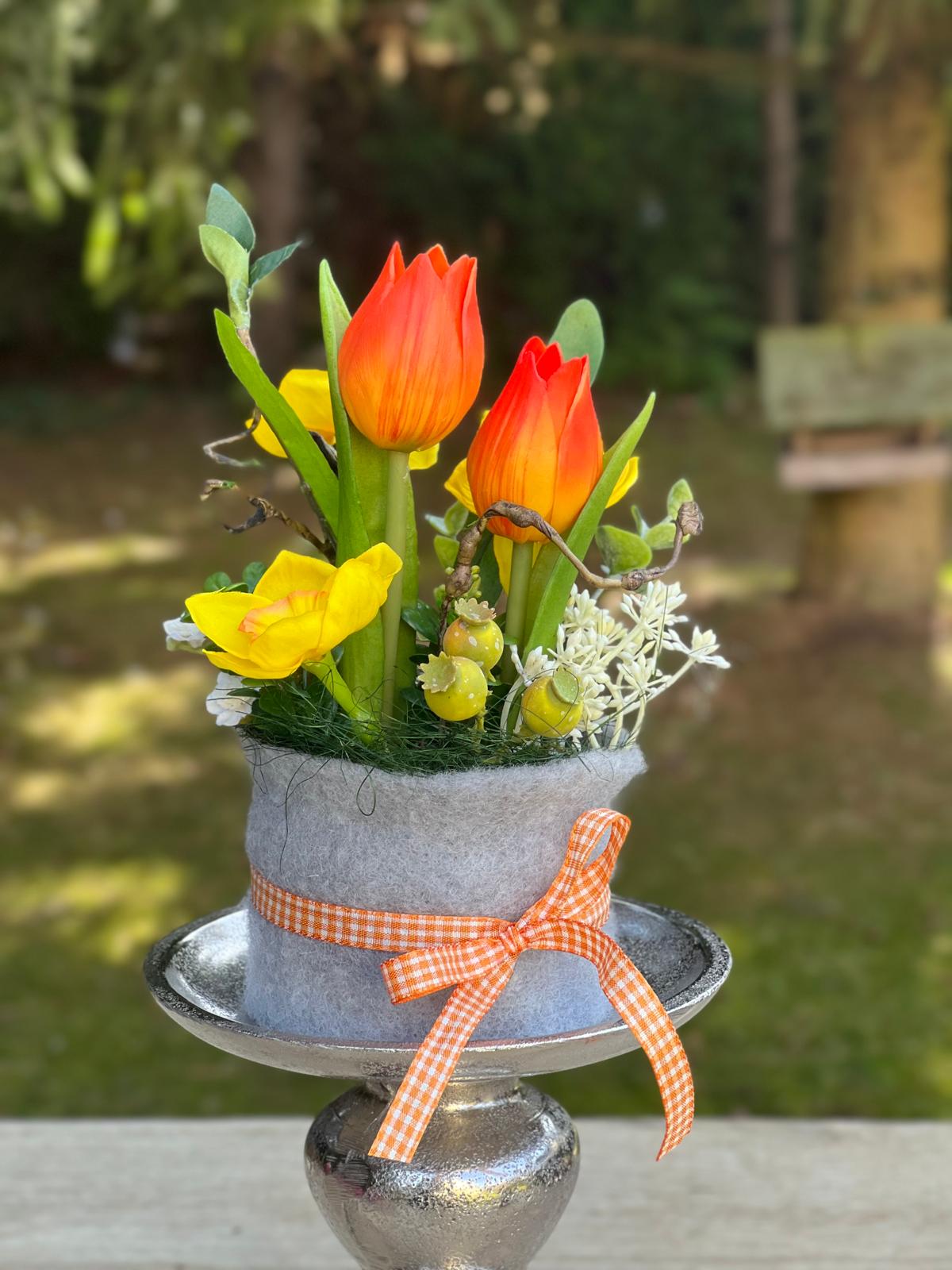 Oranges Blumentörtchen