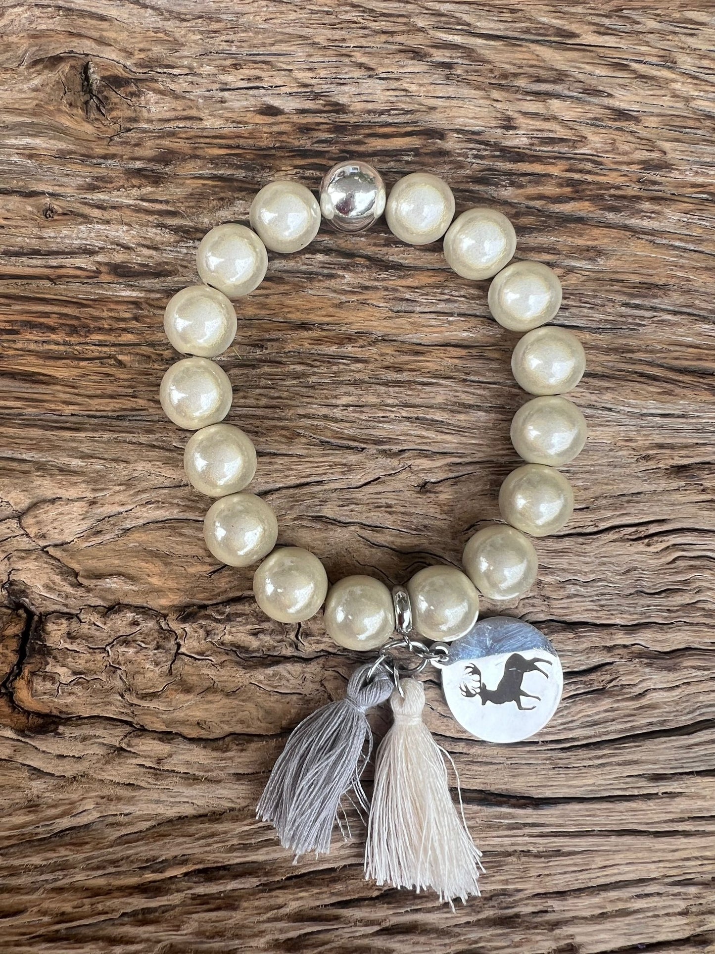 Armbänder mit 3D-Perlen